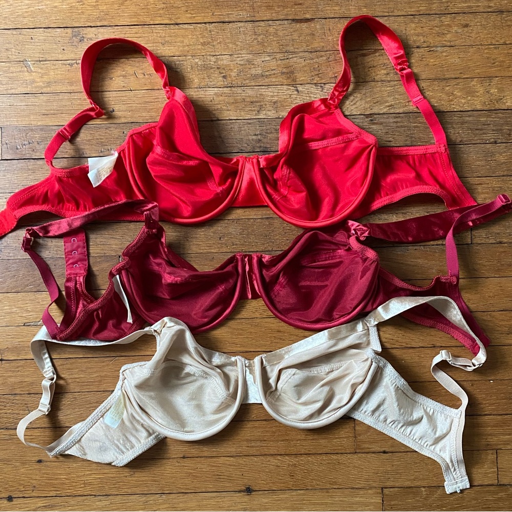 Vintage Victoria’s Secret Satin Bras - Bundle of 3 - Picture 5 of 5